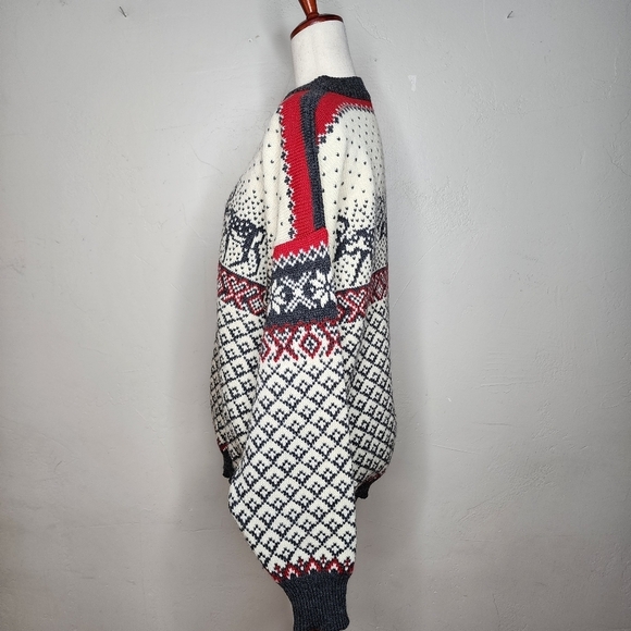 Vintage Nordstrikk 100% Wool Norwegian Fair Isle Reindeer Motif Sweater Size L - Picture 4 of 12